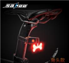 【711436】SAHOO鲨虎 自行车心形尾灯 骨头扳手尾灯